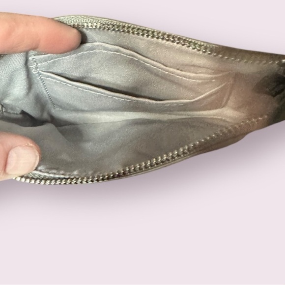 Coach Wristlet Gray Leather with Silver Stars Zipper Detachable Wrist Strap - Picture 3 of 3